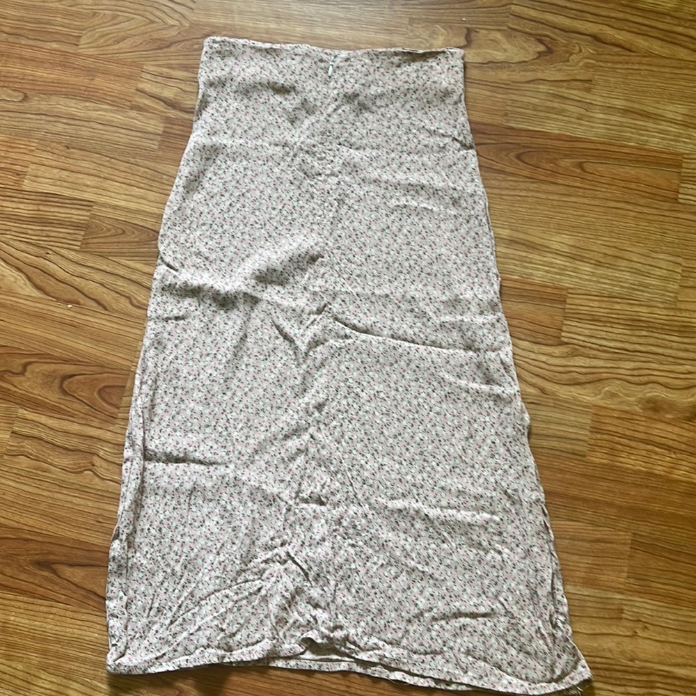 Brandy Melville pink skirt